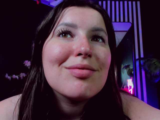 PeneloppaStar live cam on BongaCams