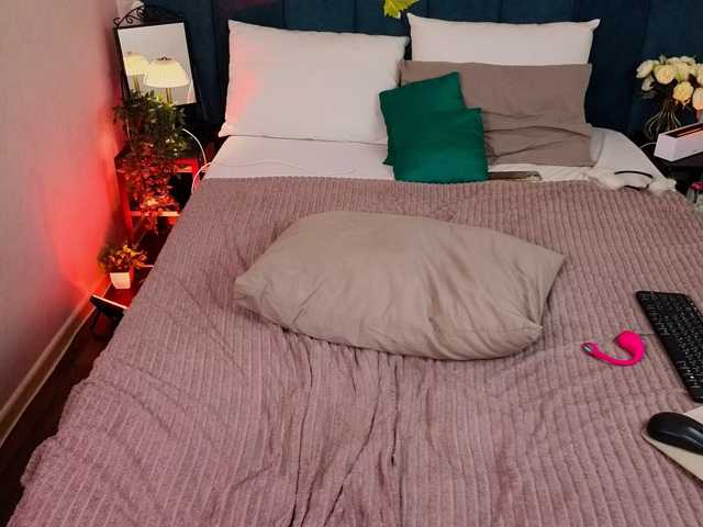 PeneloppaStar live cam on BongaCams