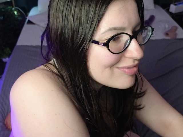 PeneloppaStar live cam on BongaCams
