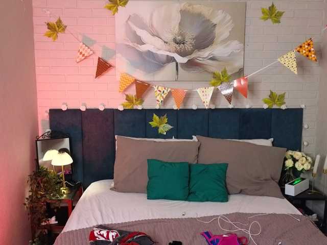 PeneloppaStar, live now on BongaCams