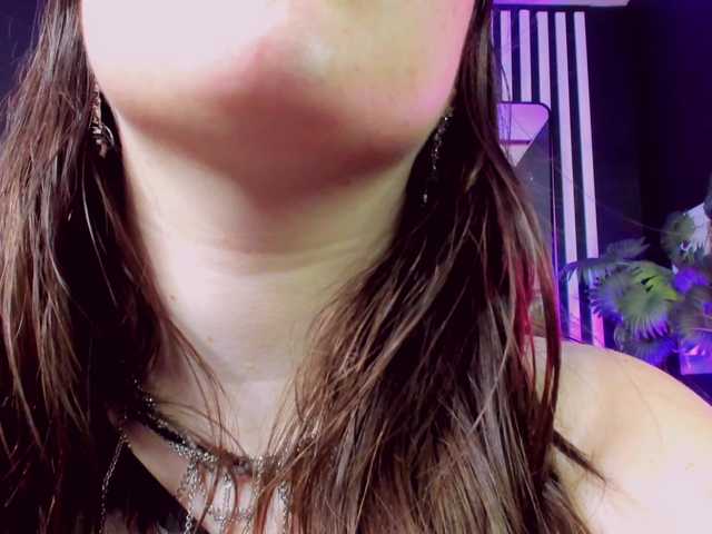 PeneloppaStar live cam on BongaCams