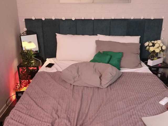 PeneloppaStar live cam on BongaCams