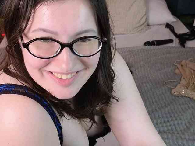 PeneloppaStar Sex Cam Show