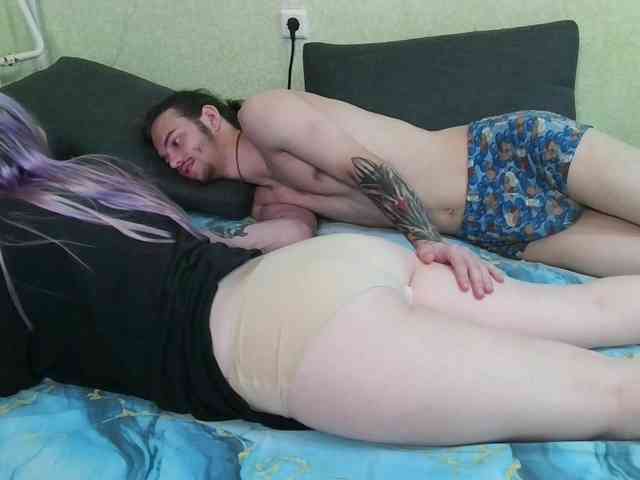 xxWeWannaFuckxx webcam