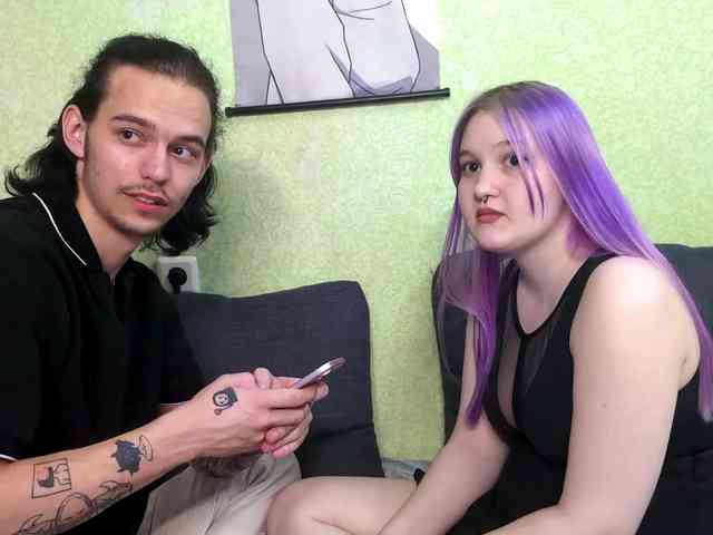 xxWeWannaFuckxx webcam