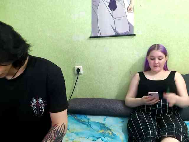 xxWeWannaFuckxx webcam