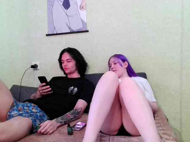 xxWeWannaFuckxx webcam