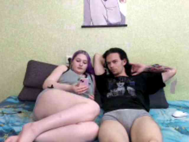 xxWeWannaFuckxx webcam