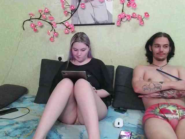 xxWeWannaFuckxx Sex Cam Show