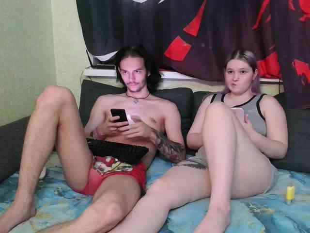 xxWeWannaFuckxx Sex Cam Show