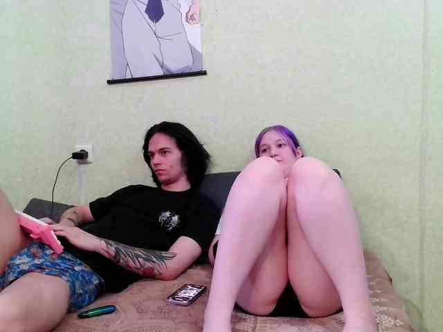 xxWeWannaFuckxx webcam