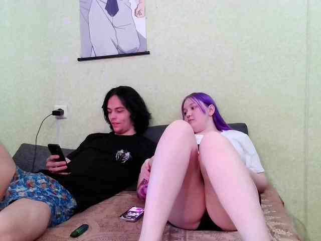 xxWeWannaFuckxx webcam