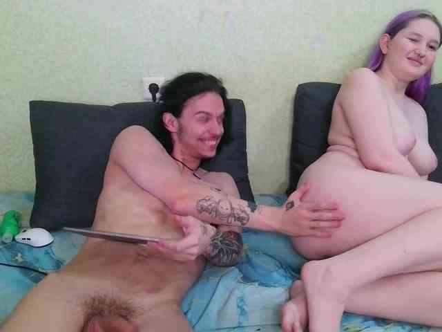 xxWeWannaFuckxx webcam