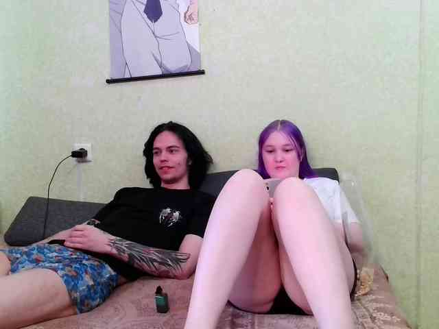 xxWeWannaFuckxx webcam