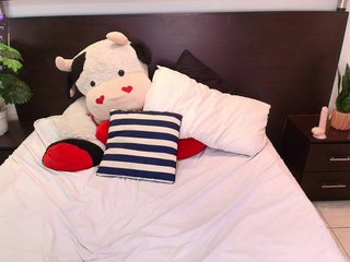 Gabriela-meow Porn Show