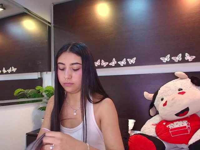 Gabriela-meow live cam on BongaCams