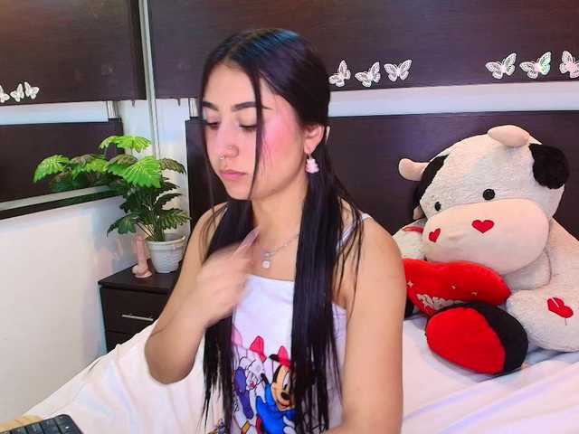 Gabriela-meow live cam on BongaCams