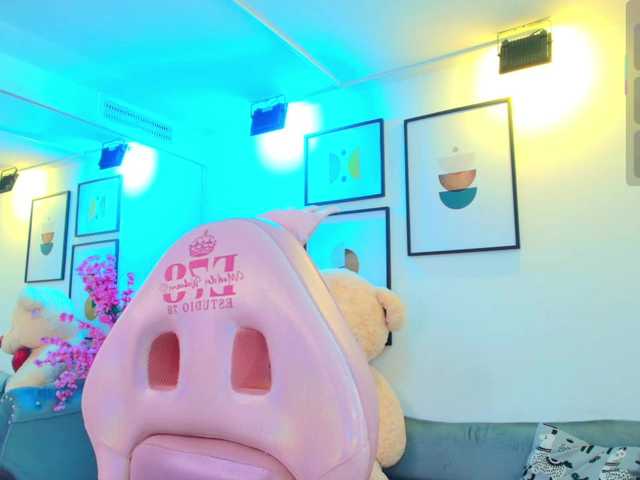 gabriela-meow live sex show