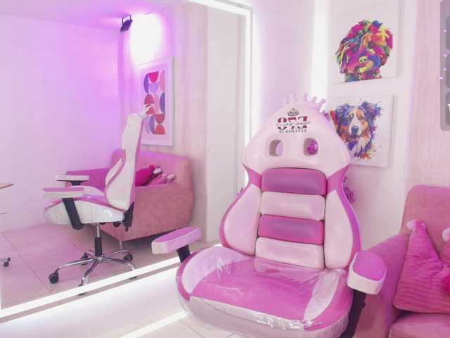 Gabriela-meow live cam on BongaCams