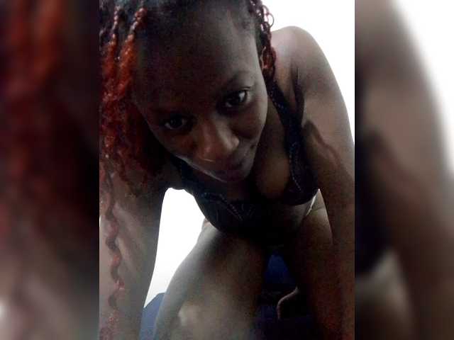 NippleJuliette live cam on BongaCams