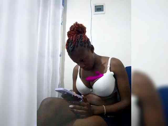 NippleJuliette webcam