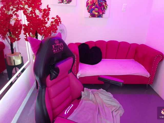 Miss-dolly live cam on BongaCams