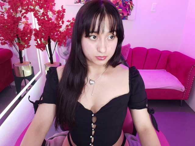 Miss-dolly live cam on BongaCams