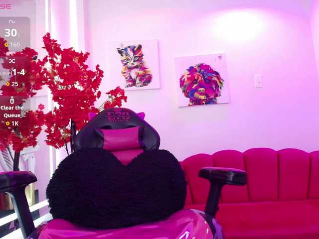 Miss-dolly live cam on BongaCams