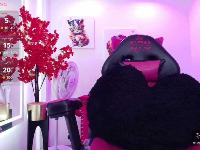 Miss-dolly live cam on BongaCams