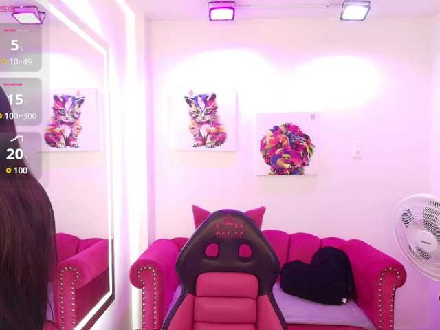 Miss-dolly live cam on BongaCams