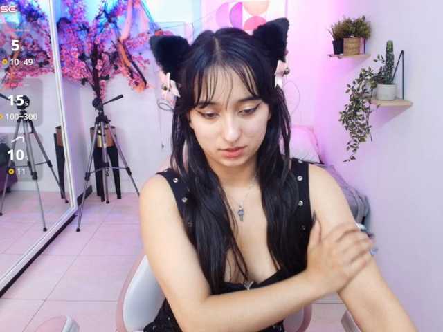 Miss-dolly live cam on BongaCams