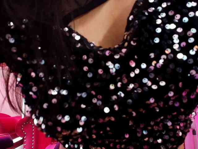 Model: Miss-dolly