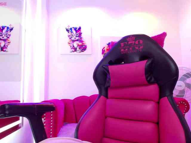 Miss-dolly webcam
