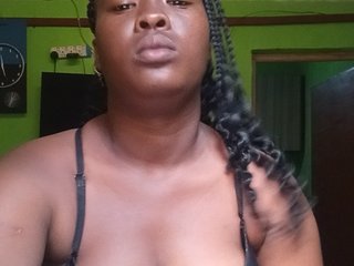 Sexytreatmenta's Live Webcam