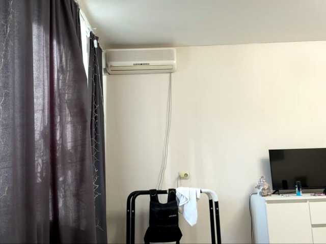 LindseyBridenbaker live cam on BongaCams