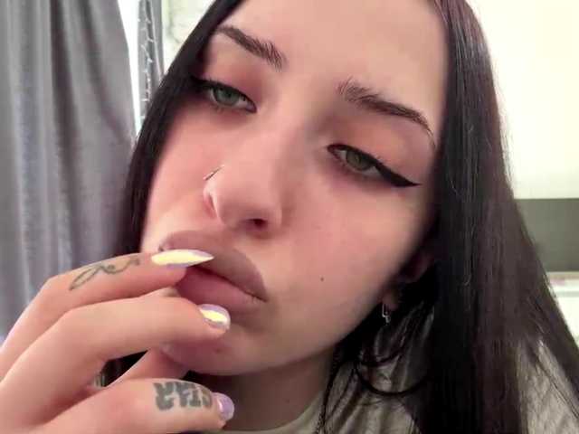 LindseyBridenbaker live cam on BongaCams