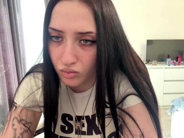 LindseyBridenbaker live cam on BongaCams