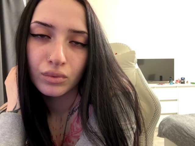 LindseyBridenbaker live cam on BongaCams