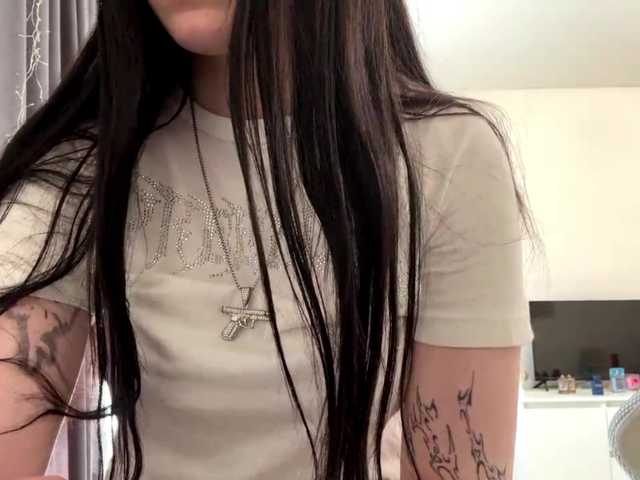 LindseyBridenbaker live cam on BongaCams