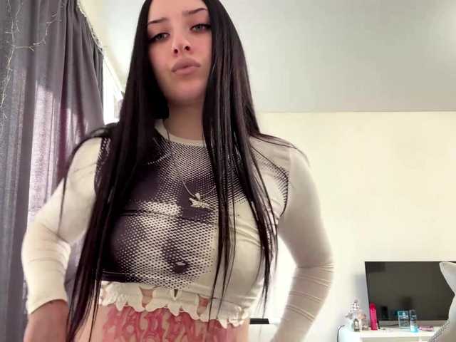 LindseyBridenbaker live cam