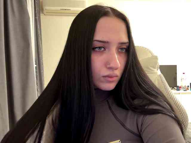 LindseyBridenbaker webcam