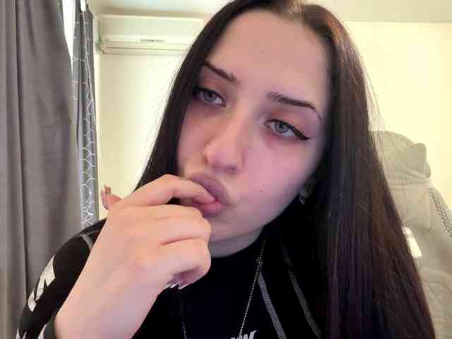 LindseyBridenbaker webcam