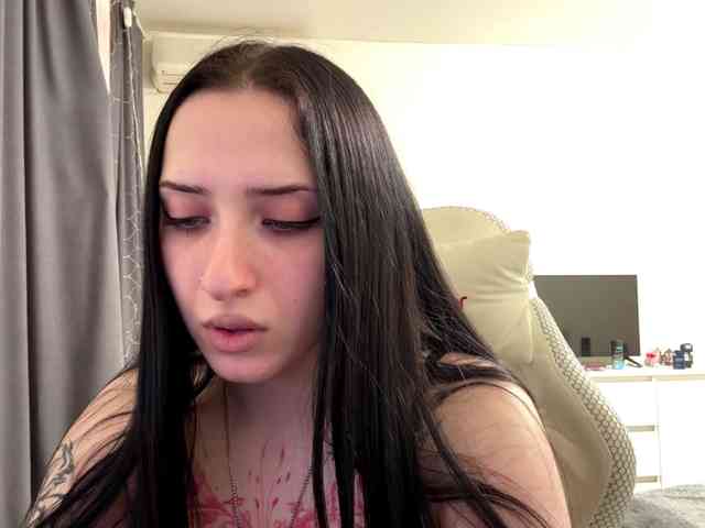 LindseyBridenbaker webcam