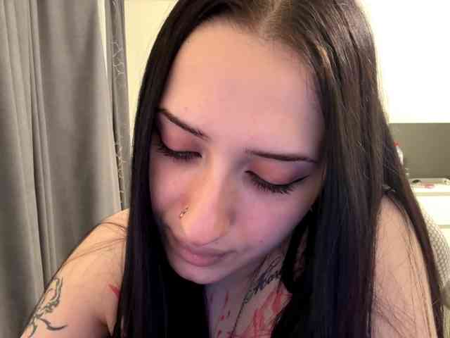 LindseyBridenbaker webcam