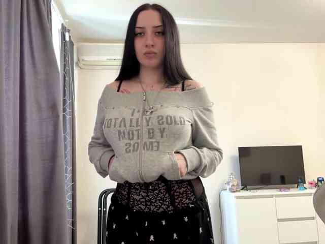 LindseyBridenbaker webcam