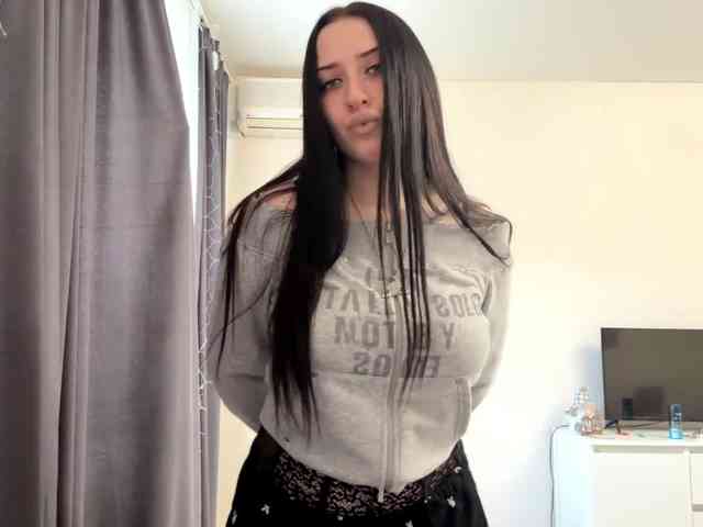 LindseyBridenbaker webcam