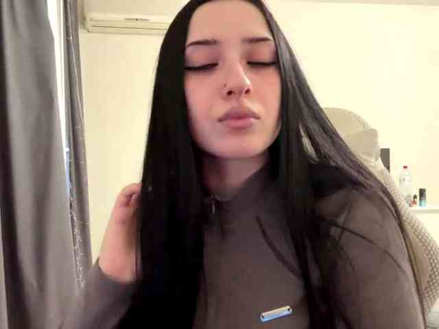 LindseyBridenbaker webcam