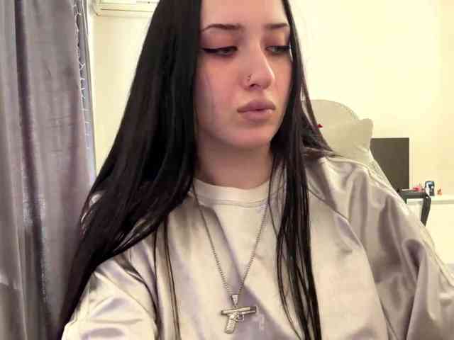 LindseyBridenbaker webcam