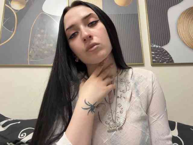 LindseyBridenbaker webcam