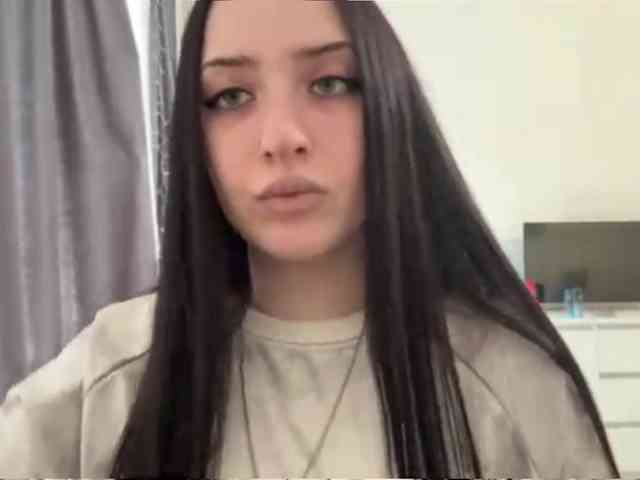 LindseyBridenbaker webcam